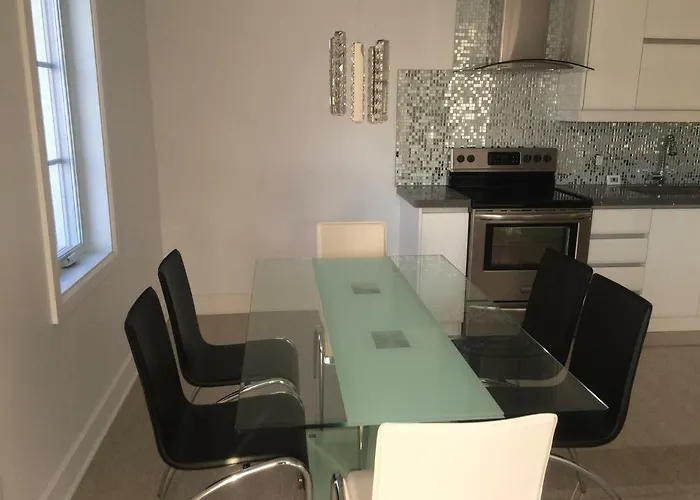 Luxury Two Story Villa Unit A
