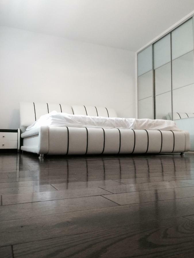 Luxury Two Story Unit A Laval