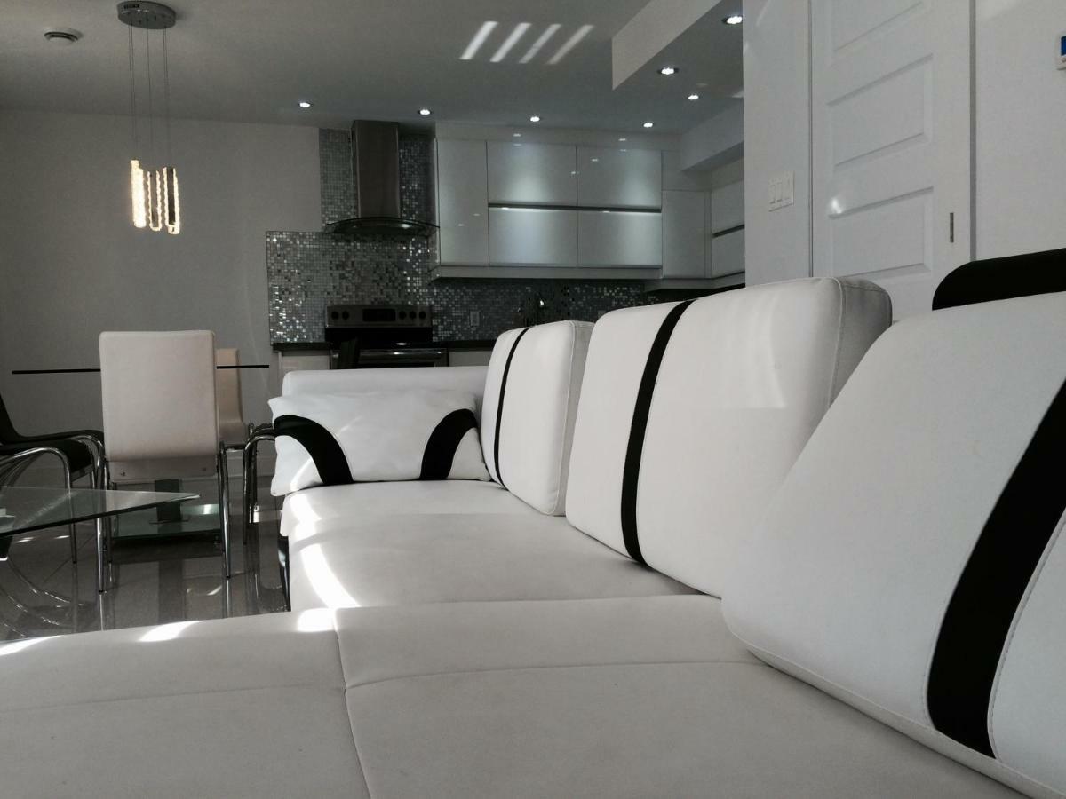 Villa Luxury Two Story Unit A Laval